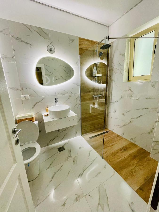 Luxury Studio - Maison 103 - Stefan Building Complex Apartman Năvodari Kültér fotó