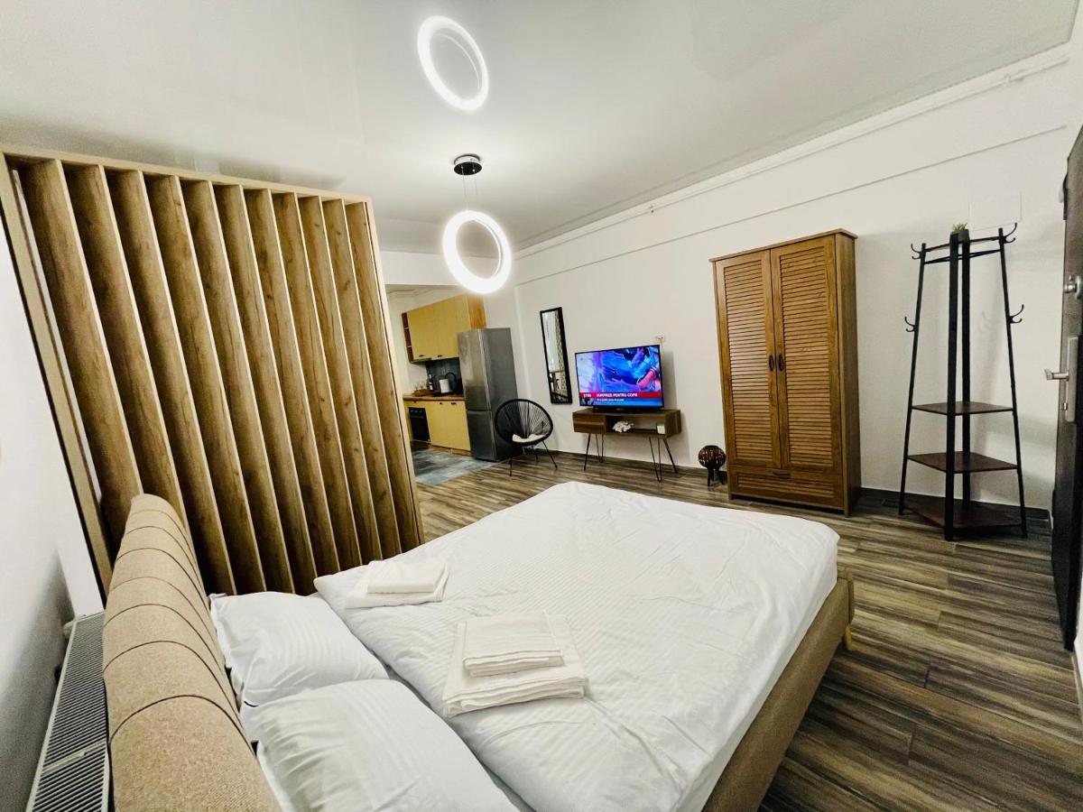 Luxury Studio - Maison 103 - Stefan Building Complex Apartman Năvodari Kültér fotó